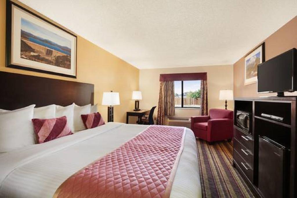 Baymont By Wyndham Anderson - thumb 1