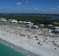 Beach Villa Two Bedroom villa - Accommodation Rooms