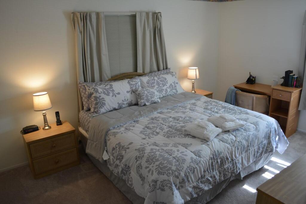 BEAUTIFUL 2 BEDROOM 2 BATH CONDOMINIUM - thumb 2