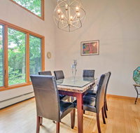 Beautiful East Hampton Home with Hot Tub and Pool - Accommodation Rooms