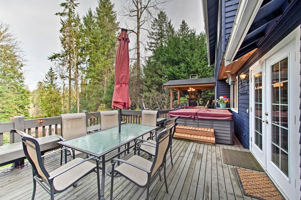 Beautiful Wine Country Home With Lake View By Seattle - thumb 1