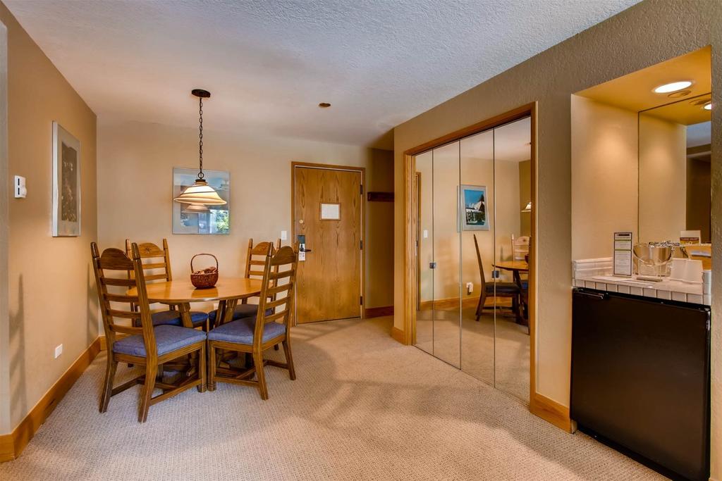 Beaver Creek, 3 Bedroom Condo At The Charter Ski-in Ski-out, Aveda Amenities Included - thumb 2