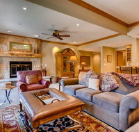 Beaver Creek, 3 Bedroom Condo at the Charter Ski-in Ski-out, Aveda Amenities included - Accommodation Rooms