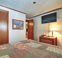 Blue Knob Ski Resort Condo with Balcony and Wet Bar! - Accommodation Rooms