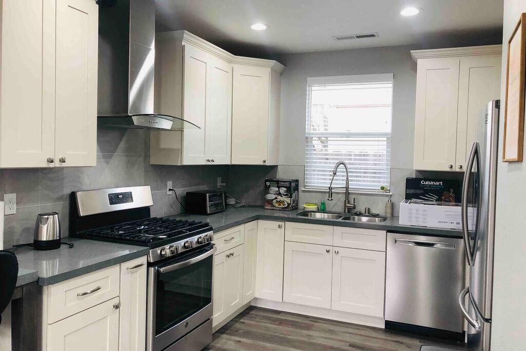 Brand New House In Silicon Valley - thumb 3