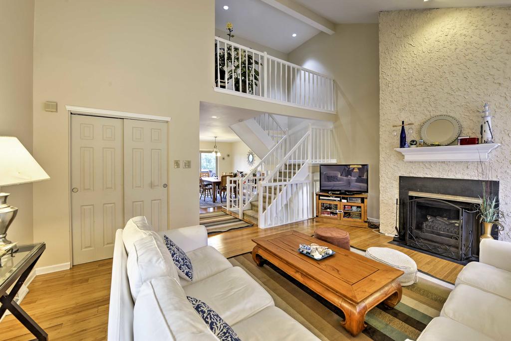 Brigantine Beach Block Townhome With 3 Balconies! - thumb 3