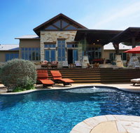 C L Ranch - Accommodation Rooms