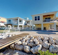 Canalside Cabana - Accommodation Rooms