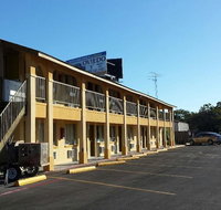 Carefree Inn Flatonia - Accommodation Rooms