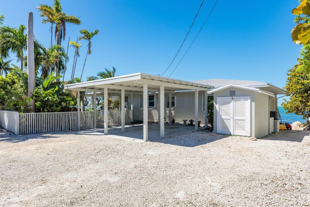 Caribbean Sunset 3bed/3bath With Private Pool & Dockage - thumb 1