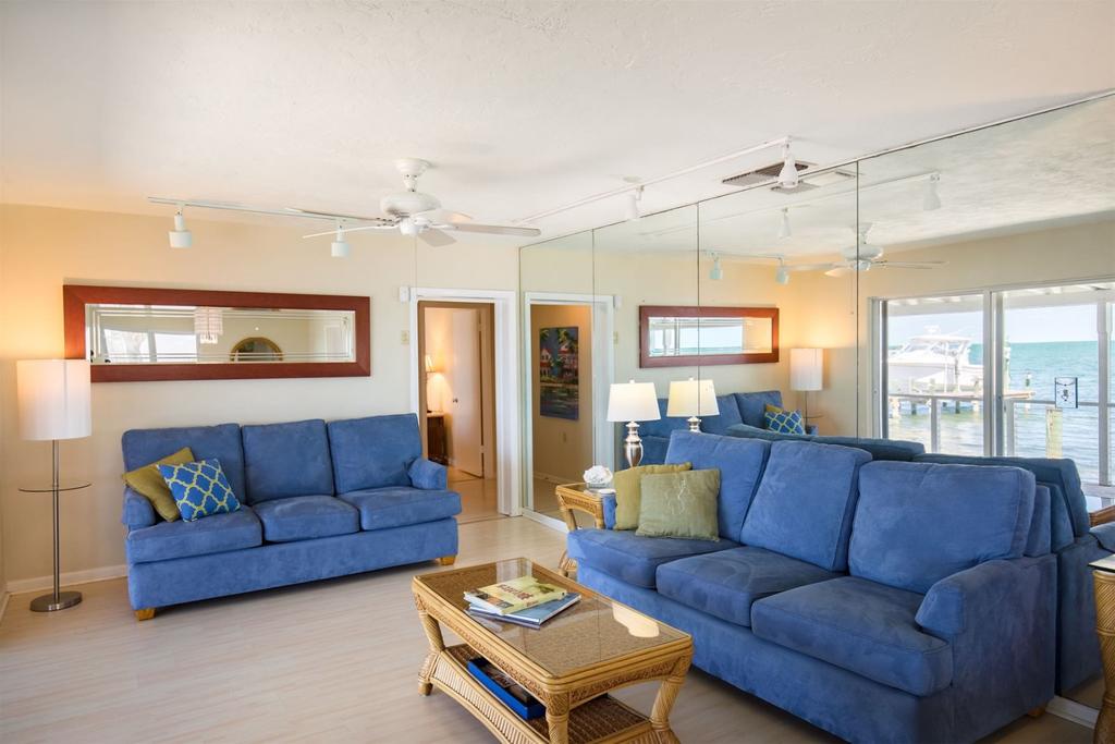 Caribbean Sunset 3bed/3bath With Private Pool & Dockage - thumb 3