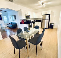 Charming 3 Bed 2 Bath Gated Home in The Design District - Accommodation Rooms