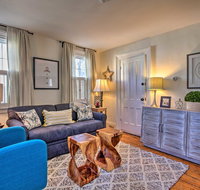 Charming Coastal Home with Patio - Walk to Beach - Accommodation Rooms