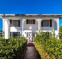 Chateau Hollywood - Accommodation Rooms