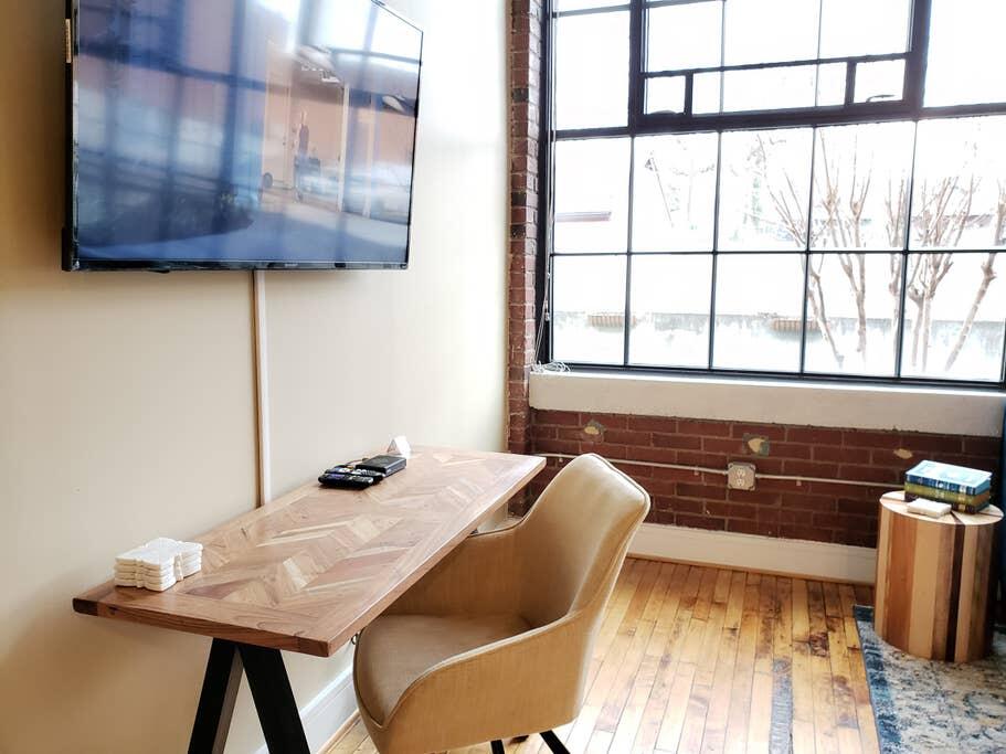 CMT 112 Luxury Loft In Downtown - thumb 1