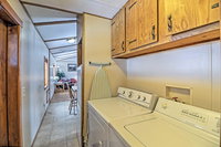 Columbia Falls Cottage with Deck and Grill Accommodation Rooms