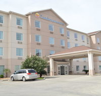Comfort Inn  Suites Selma near Randolph AFB - Accommodation Rooms