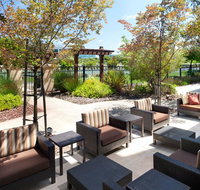 Courtyard by Marriott San Francisco Airport/Oyster Point Waterfront - Accommodation Rooms