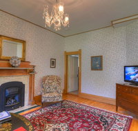 Cozy Condo in the Governor's Mansion Pets Okay - Accommodation Rooms