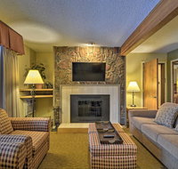 Cozy Shanty Creek Condo for Skiers and Golfers - Accommodation Rooms