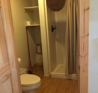 Custom Touch Village Van Vleck - Accommodation Rooms