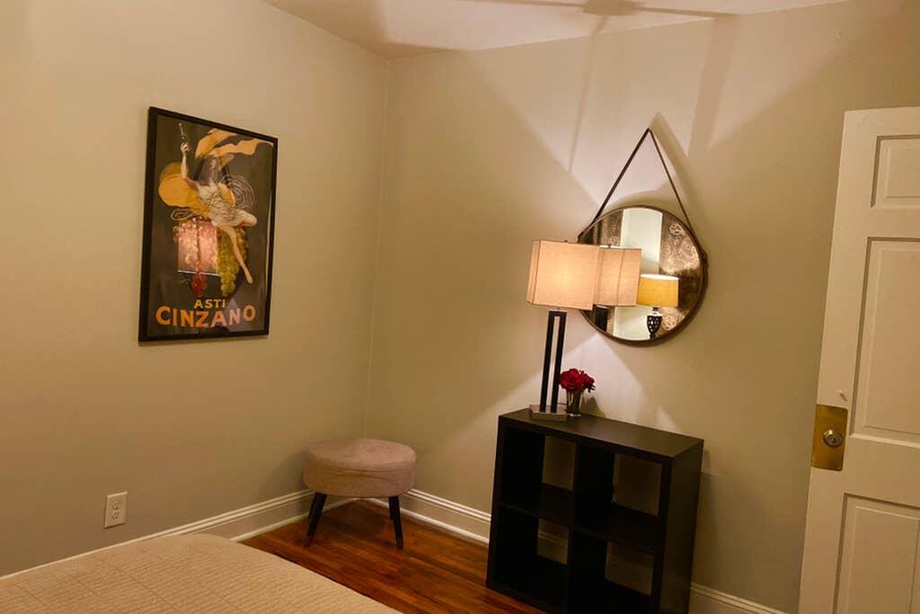 Darling Cottage In University Park - thumb 1