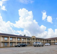 Days Inn by Wyndham Beaumont - Accommodation Rooms