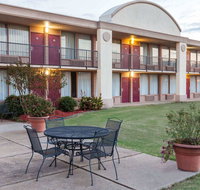 Days Inn by Wyndham Hillsboro TX - Accommodation Rooms