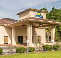 Days Inn by Wyndham Lake City I-10 - Accommodation Rooms
