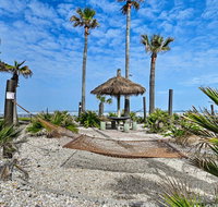 Daytona Beach Shores Condo with Pool Access - Accommodation Rooms