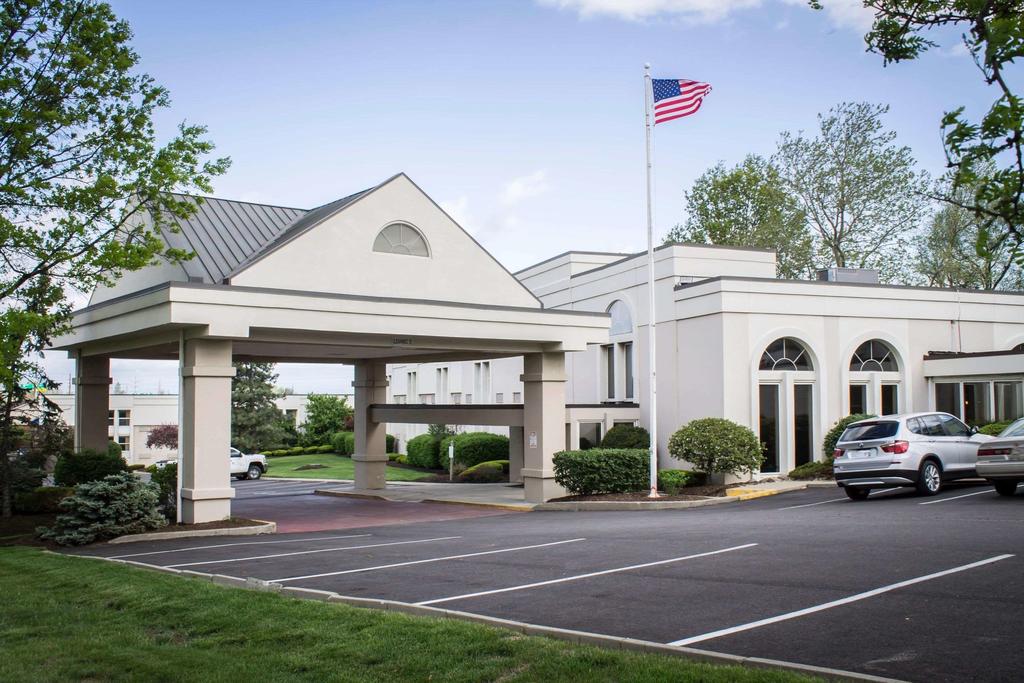 Econo Lodge Wickliffe - Cleveland East - thumb 0