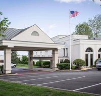 Econo Lodge Wickliffe - Cleveland East - Accommodation Rooms