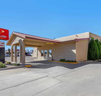 Econolodge Inn  Suites - Accommodation Rooms