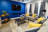 Esplanade Magic 5 Just Minutes from the French Quarter and 5 mins from Superdome Accommodation Rooms