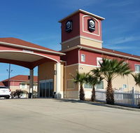 Executive Inn  Suites - Accommodation Rooms