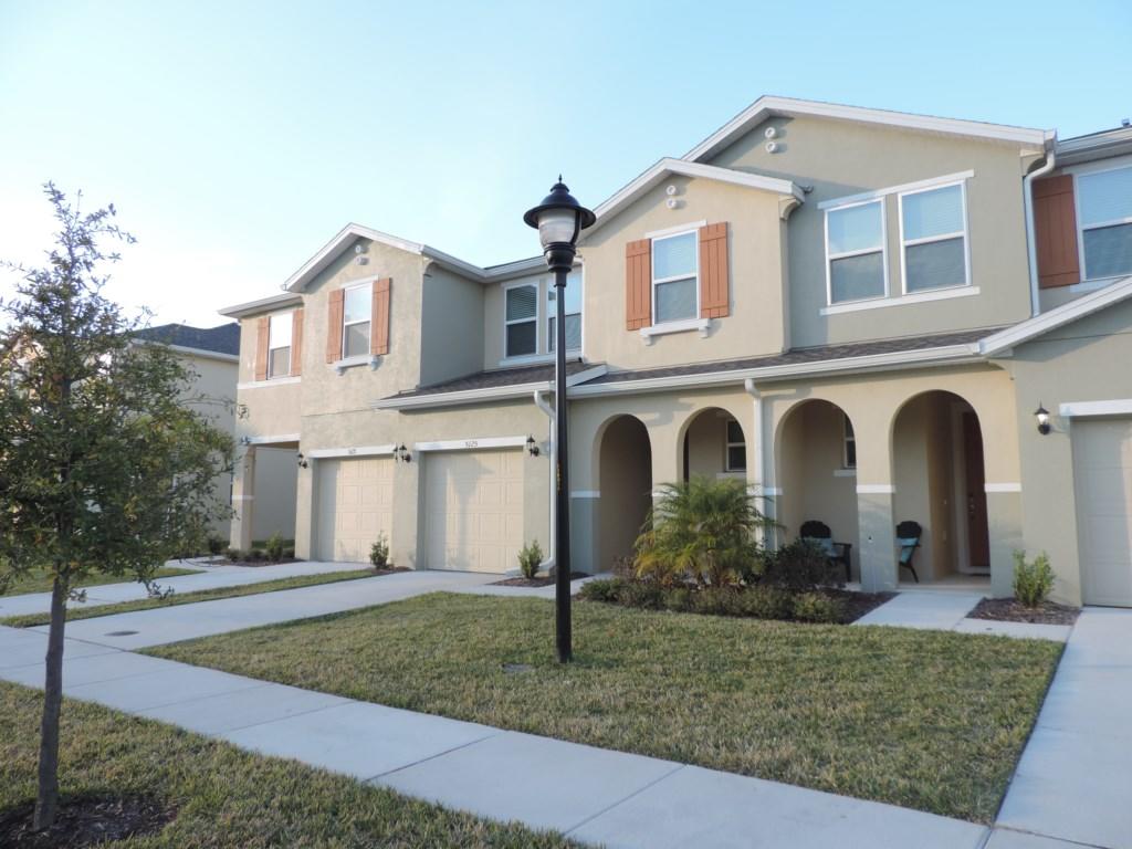 FA7922HA - 4 Bedroom Townhouse In Compass Bay, Sleeps Up To 12, Just 3 Miles To Disney - thumb 0