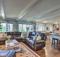 Family Home with Hot Tub Less Than 30 Mi to DWTN Atlanta - Accommodation Rooms