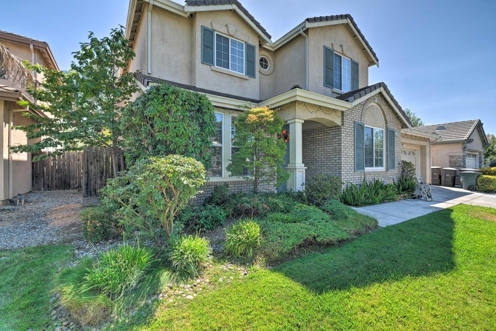 Family-Friendly Tracy House With Patio And Grill! - thumb 0