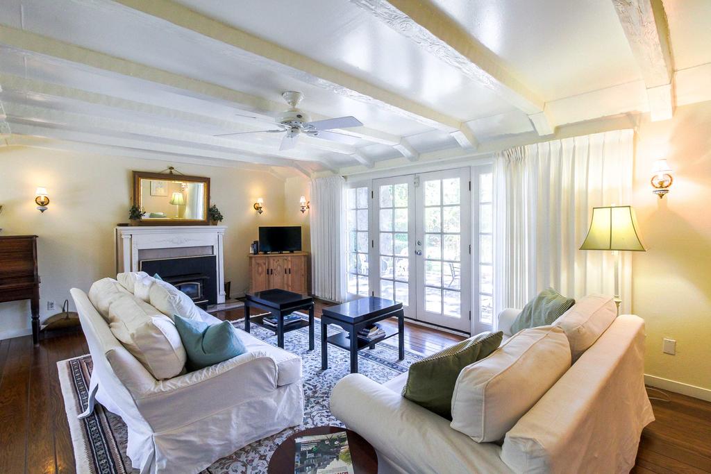 Glen Ellen Home With Lush Yard And Pool In Wine Country - thumb 3