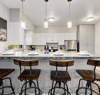 Gorgeous Condo in the Heart of Old Town - Accommodation Rooms