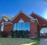 Guest Room in N Dallas - Accommodation Rooms