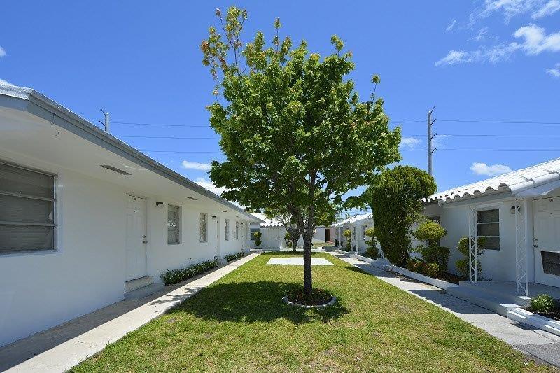 Hallandale Beach Motel And Apartments Extended Stay - thumb 1