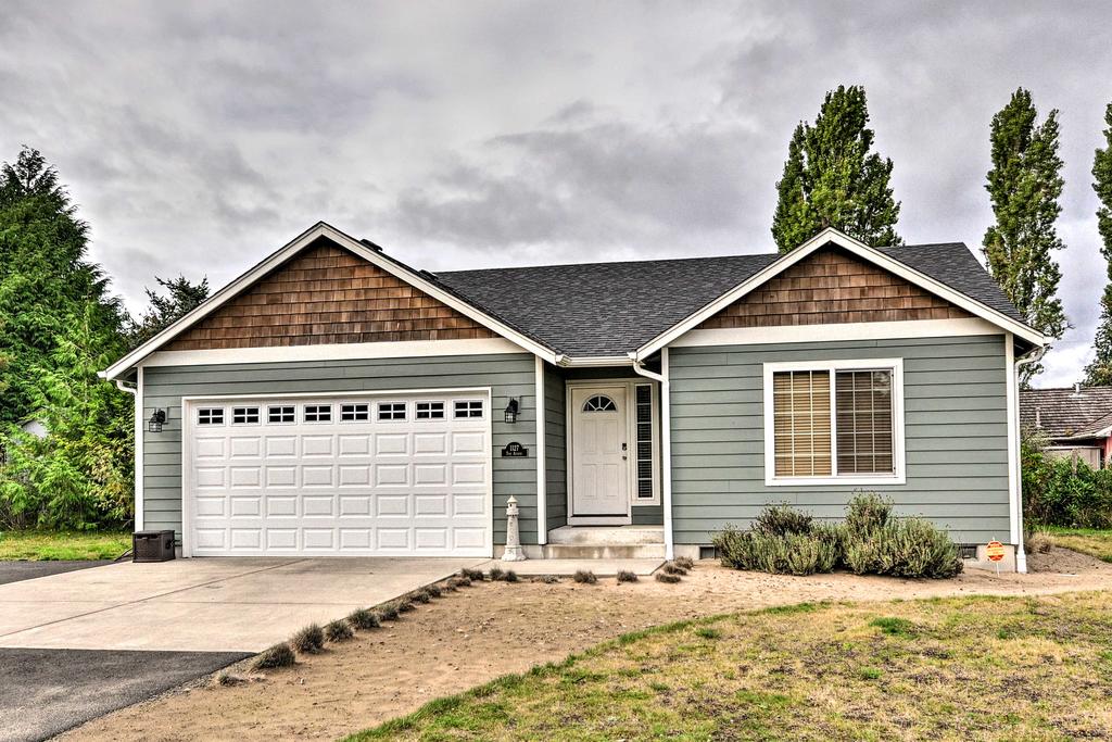 Hammond Home, 2 Blocks To Marina & Columbia River! - thumb 3