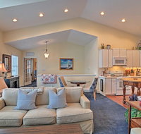 Harbor Springs Condo with Bay View - Walk to Beach! - Accommodation Rooms