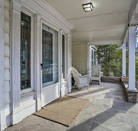 Historic House with Record Player Walk to Dtwn - Accommodation Rooms