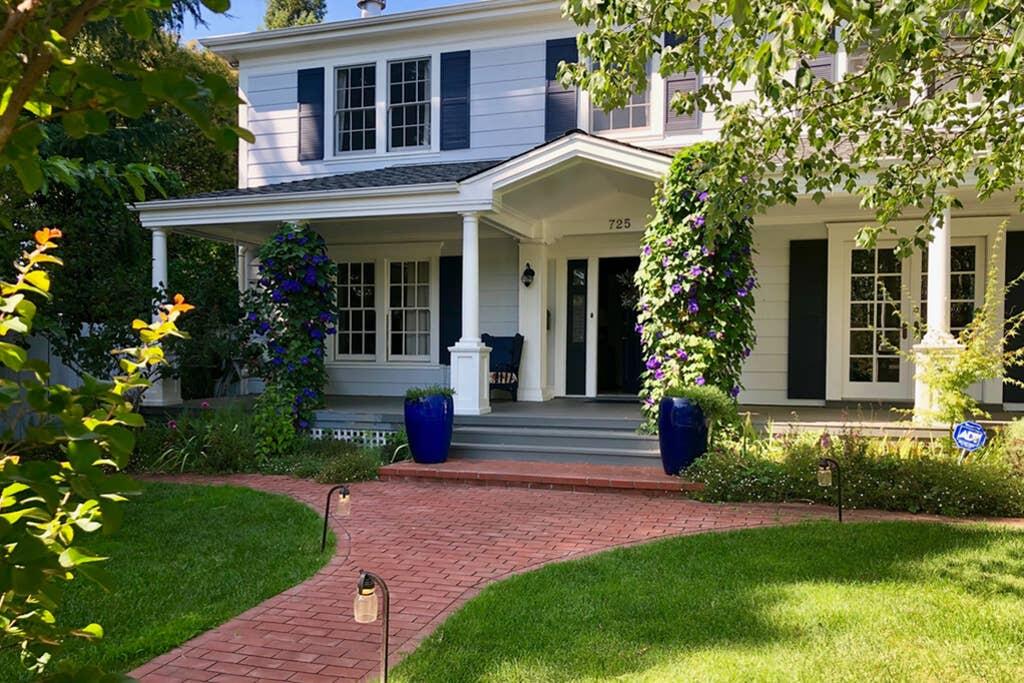 Historic Wine Country Elegance - thumb 0