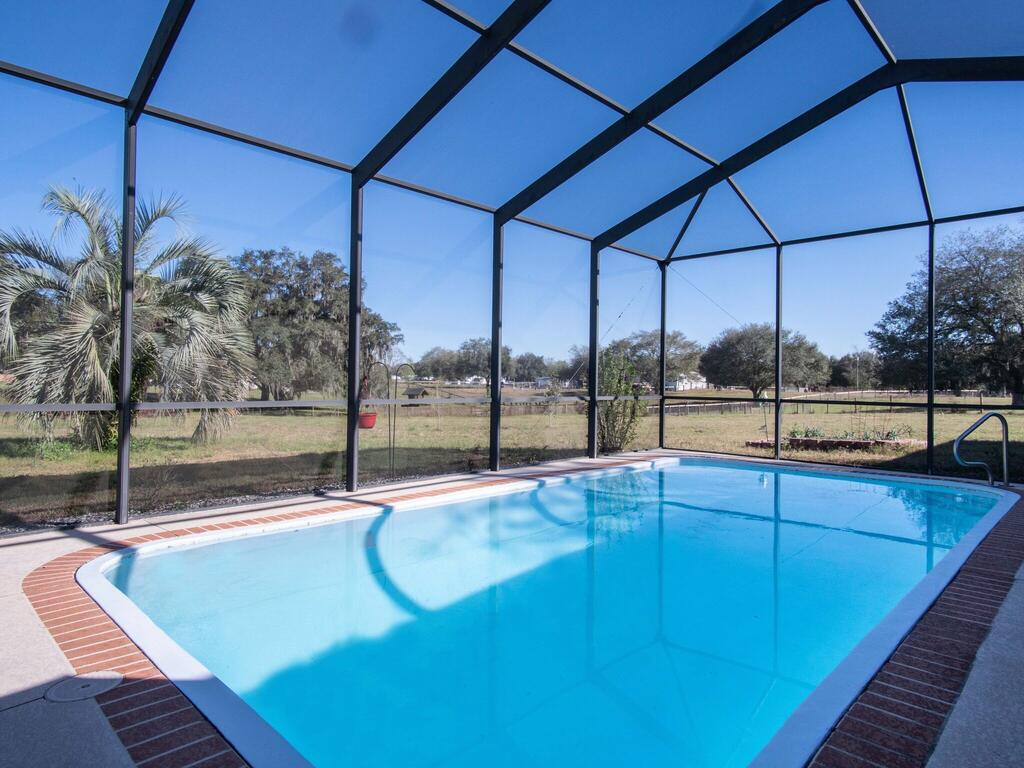 Holiday Home Zephyrhills - thumb 0