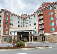 Holiday Inn Express & Suites Asheville Downtown - Accommodation Rooms