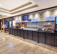 Holiday Inn Express Hotel  Suites Floresville - Accommodation Rooms