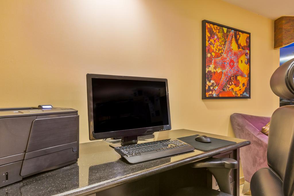 Holiday Inn Express Pacifica - thumb 3